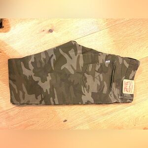 Levi's Olive Green Camo Jeans